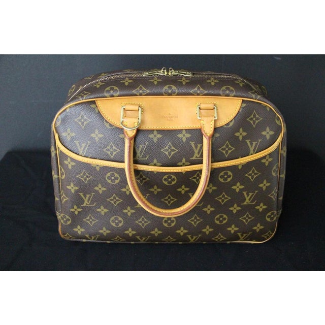 Sac Louis Vuitton Monogram 35 Cm, 2010s For Sale - Image 16 of 18