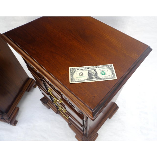 Pair of Solid Mahogany Brass Pull 4 Drawer Bracket Feet Night Stands Tables MINT For Sale - Image 15 of 18