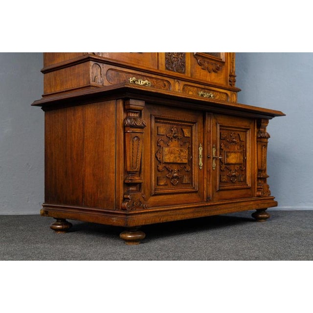 Wood Decorative Gründerzeit Bookcase in Walnut and Oak, 1800s For Sale - Image 7 of 18