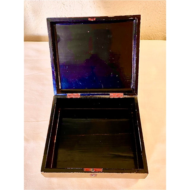 Vintage Japanese Gold Lacquered Wood Box For Sale - Image 13 of 15
