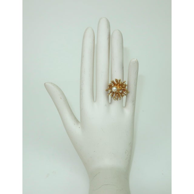 Sarah Coventry Starburst Gold Tone Cocktail Ring For Sale - Image 9 of 10