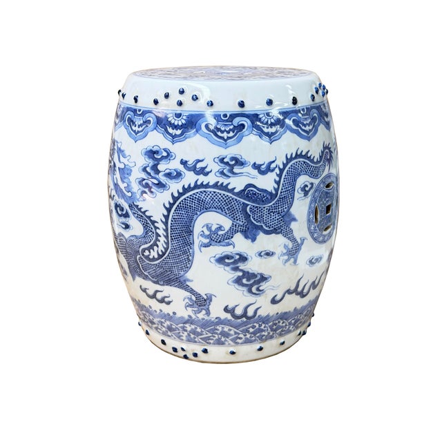 Chinese 10" Chinese Blue White Porcelain Double Dragons Round Shape Stand Display Art For Sale - Image 3 of 18