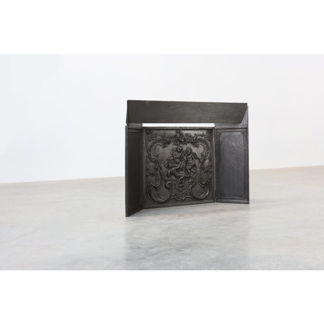 Antique Rococo Style Fireback in Cast Iron, France, 1780 For Sale - Image 4 of 16