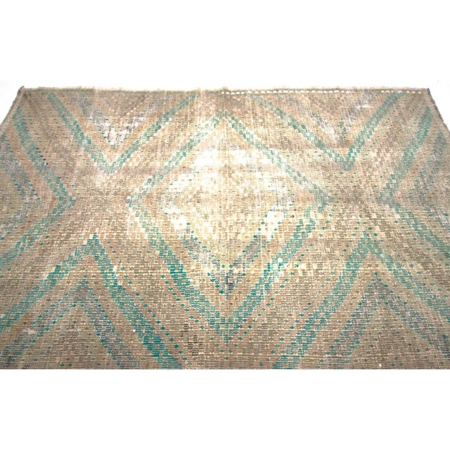 Contemporary 1960s Vintage Embroidered Washed Out Cotton Kilim- 4′10″ × 7′5″ For Sale - Image 3 of 6