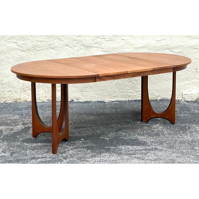 1960s Vintage Wood Extendable Dining Table by Broyhill Brasilia For Sale - Image 5 of 12