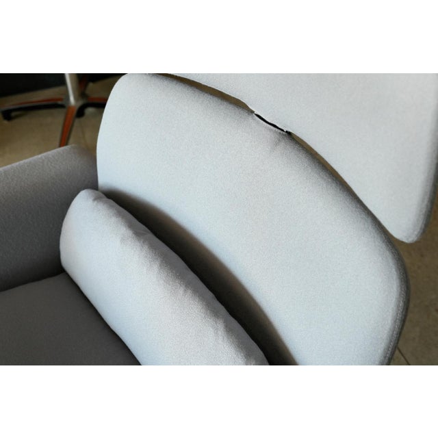 Baby Blue Knoll Kn02 Reclining Lounge Chair by Piero Lissoni — New / Never Sold For Sale - Image 8 of 10