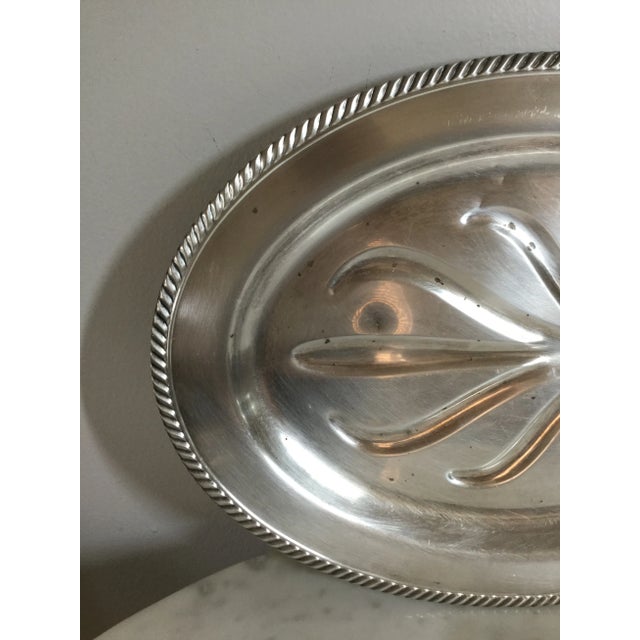 Oneida Vintage Oneida Ltd Silversmith Footed Meat Tray For Sale - Image 4 of 7