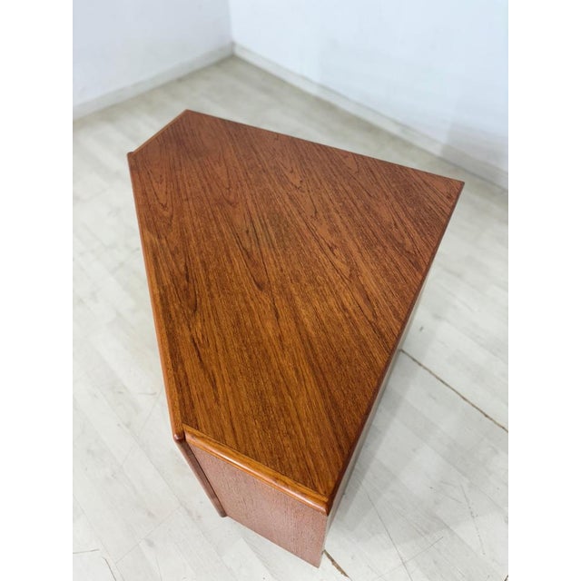Brown Vintage Teak Chest of Drawers from Dyrlund, 1960s For Sale - Image 8 of 11
