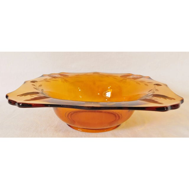 Mid-Century Modern Elegant Vintage Mid Century Etched and Scalloped Amber Glass Serving Bowl For Sale - Image 3 of 6