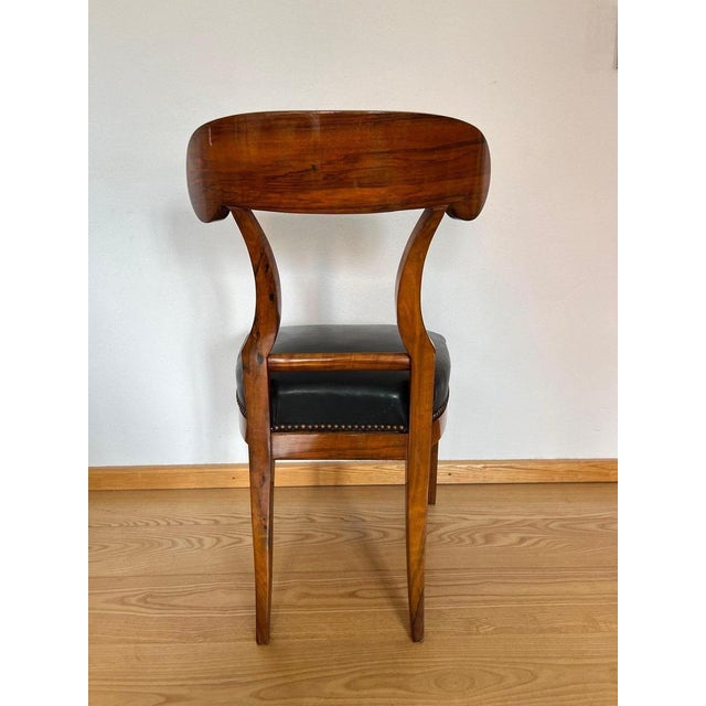 Wood Biedermeier Shovel Chair in Walnut Veneer & Black Leather, Austria, 1820s For Sale - Image 7 of 18