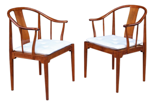 1960s Pair of China Chairs by Hans J. Wegner for Fritz Hansen