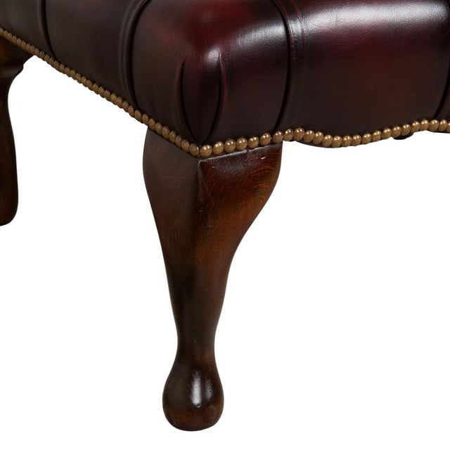 Set of Chesterfield Armchair and Ottoman in Leather and Wood For Sale - Image 10 of 18