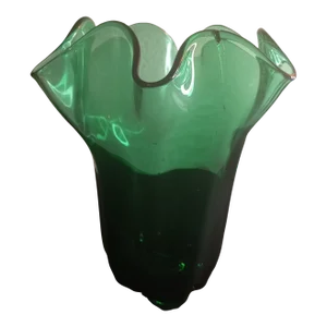 1980s Handblown Emerald Green Ruffled Edge Handkerchief Vase