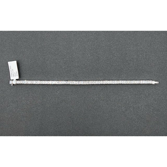 Metal 11.30 Ct Emerald Cut Diamond Tennis Bracelet For Sale - Image 7 of 8