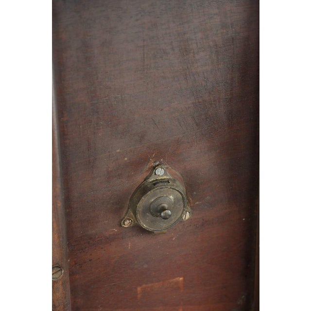 Round Antique English Tilt-Top Table/Side Table from the Early 19th Century with a Patina. For Sale - Image 12 of 15