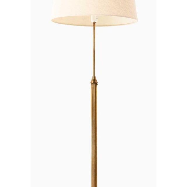 Scandinavian Modern Height-Adjustable Floor Lamp in Brass and Fabric, 1960s For Sale - Image 3 of 8
