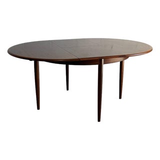 j.l. Møller Rosewood Dining Table Oval Expanding Wooden Furniture Mid-Century Modern Denmark 1960s For Sale
