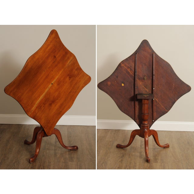 Antique Early American Cherry Tilt Top Tea Table For Sale In Philadelphia - Image 6 of 13