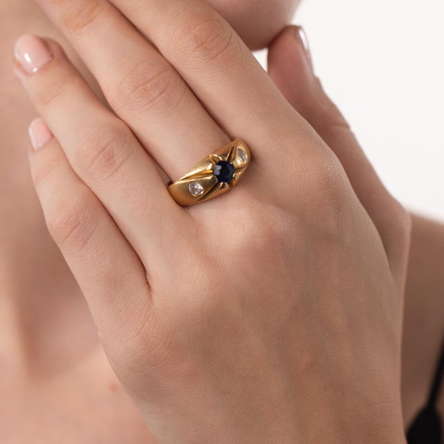 1900 - 1909 1900-1909 Victorian Sapphire Old European Cut Diamond 18k Yellow Gold Ring, Size 10.75 For Sale - Image 5 of 6