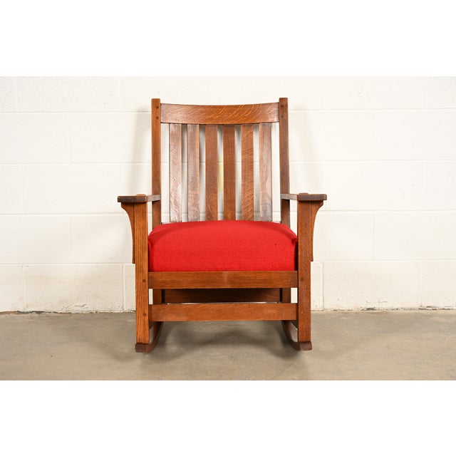 A gorgeous antique Mission or Arts & Crafts period rocking chair By L. & J.G. Stickley USA, Circa 1910 Solid quarter sawn...