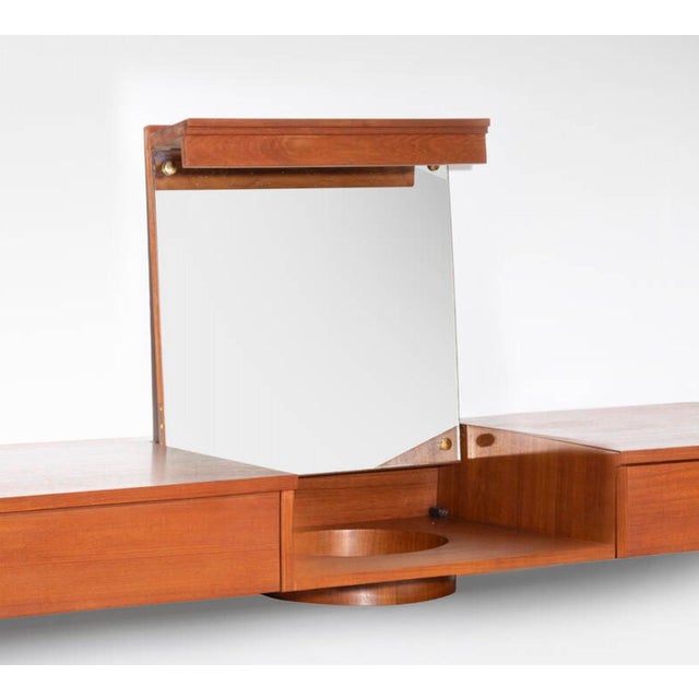1960s Hanging Shelf with Mirror, Italy, 1960s For Sale - Image 5 of 6