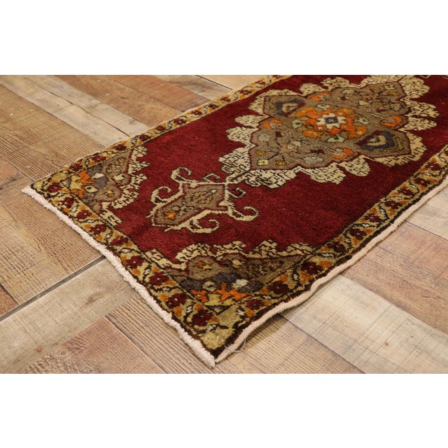 Vintage Turkish Yastik Rug - 01'09 X 03'06 For Sale In Dallas - Image 6 of 8