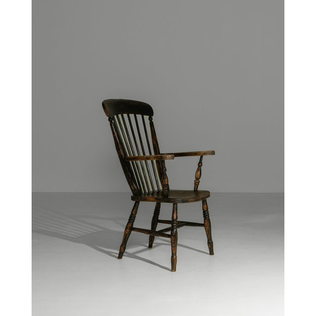 19th Century English Windsor Spindle-Back Armchair In Original Patina For Sale - Image 4 of 18