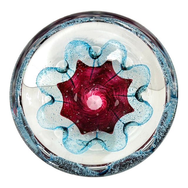Vintage Murano-Style Art Glass Bowl – Controlled Bubble Sommerso Magenta & Blue Floral Dish For Sale