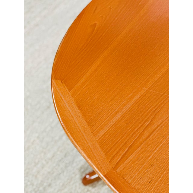 Wood Vintage Extendable Oval Dining Table in Teak from G-Plan, 1960s For Sale - Image 7 of 18
