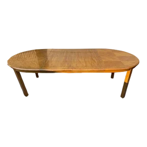 Late 20th Century Thomasville Style Inlaid Extension Dining Table With 2 Leaves.