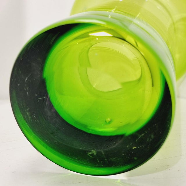 Large Vintage Neon Green Vase from Schott Zwiesel, 1970s For Sale - Image 12 of 15