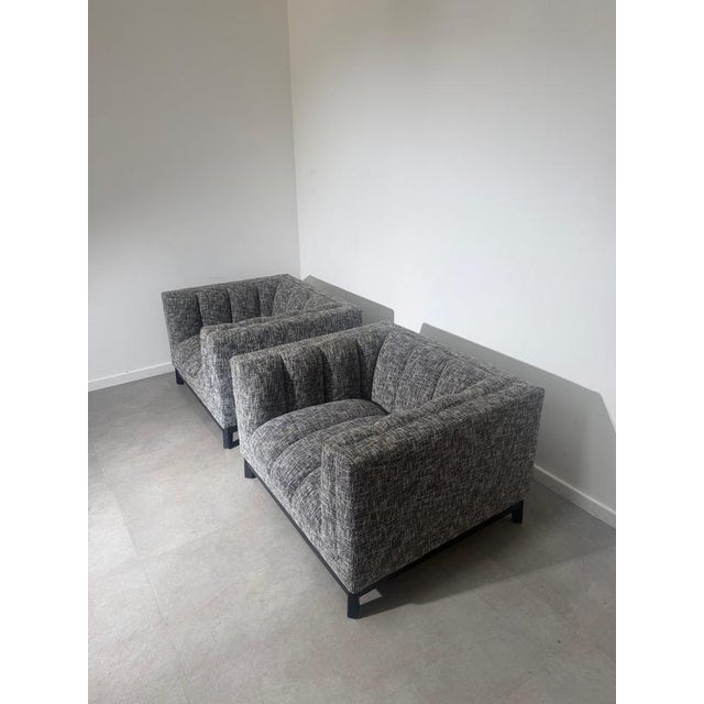 Elevate your interior with this elegant Eichholtz Ditmar sofa set, consisting of a spacious three-seater and two matching...