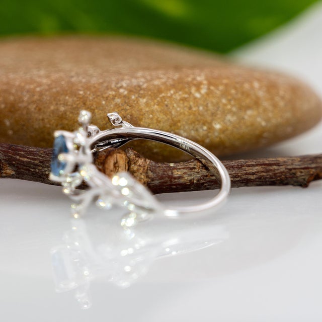 Aquamarine Ring With Earth Mined Diamond Accents: Solid 14k Gold, Size 6.75 For Sale - Image 9 of 9