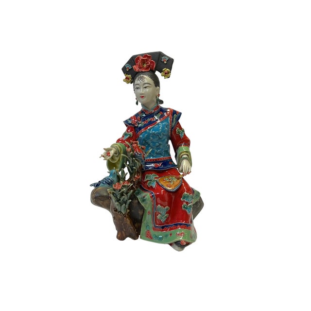 Chinese Oriental Porcelain Qing Style Dressing Hat Lady Figure For Sale In San Francisco - Image 6 of 6