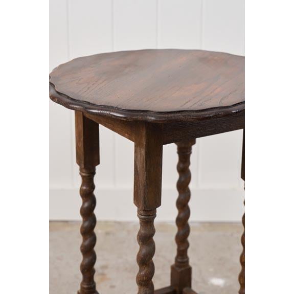 Antique English Round Oak Barley Twist Table With Scalloped Edge For Sale In Charleston - Image 6 of 8