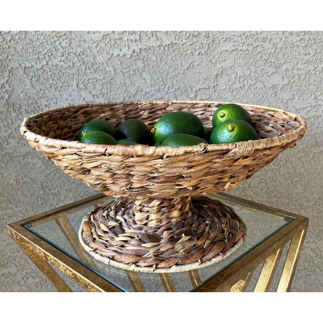 Late 20th-Century Handwoven Water Hyacinth Pedestal Centerpiece Bowl For Sale - Image 17 of 18