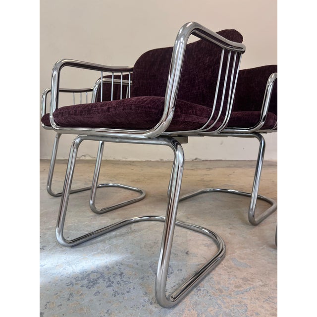 Cantilever Chair in Chrome with Purple Upholstery by Gastone Rinaldi For Sale - Image 3 of 11