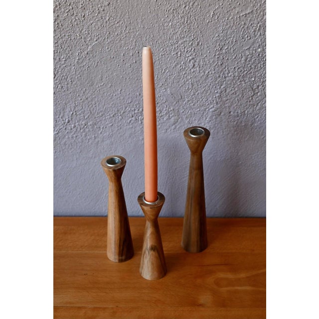 Scandinavian Turned Wooden Candlesticks, Denmark, 1960s, Set of 3 For Sale - Image 3 of 6