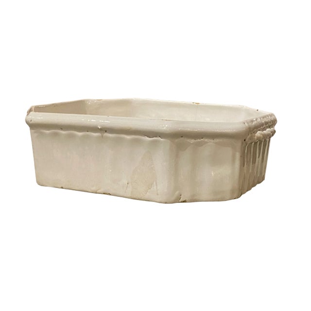 Early 19th Century French White Faience Dish For Sale - Image 4 of 7