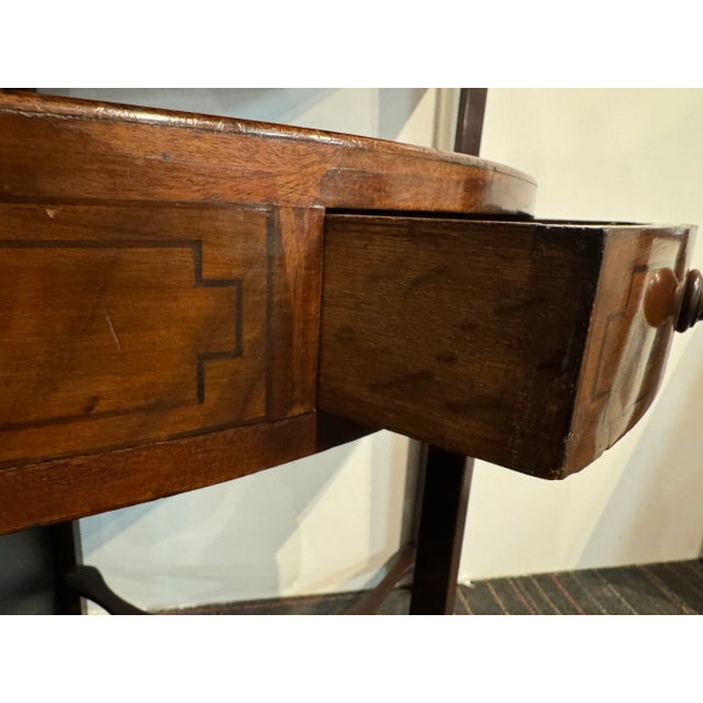 English Corner Table in Mahogany, Late 19th Century For Sale - Image 5 of 7