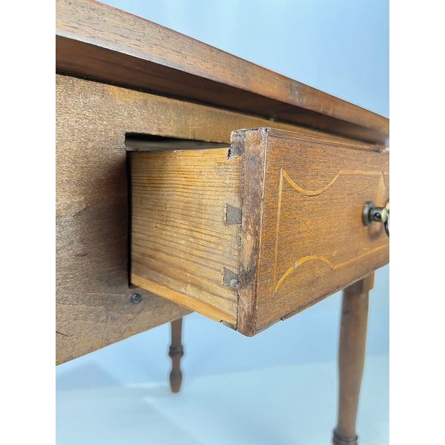 19th Century Southern Federal Inlaid Walnut & Yellow Pine Tavern Table For Sale - Image 13 of 17