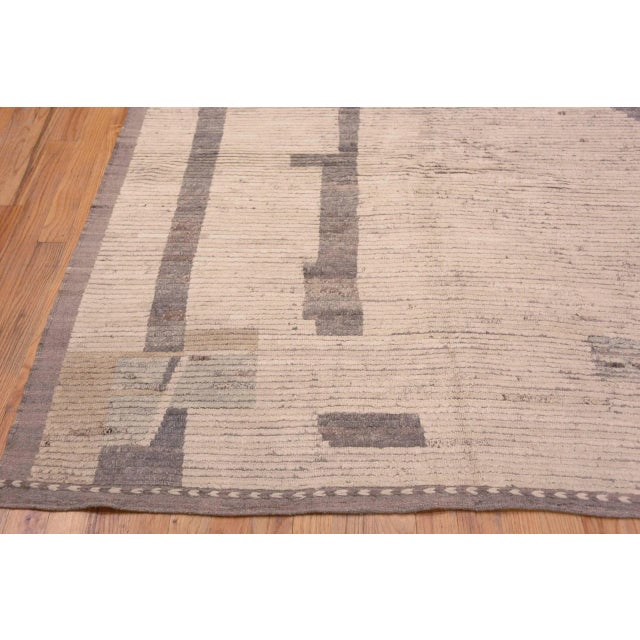 Early 21st Century Nazmiyal Collection Large Modern Abstract Contemporary Area Rug For Sale - Image 5 of 7