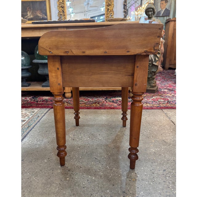 Early 19th Century Pine Side Table Circa 1820s For Sale - Image 5 of 9