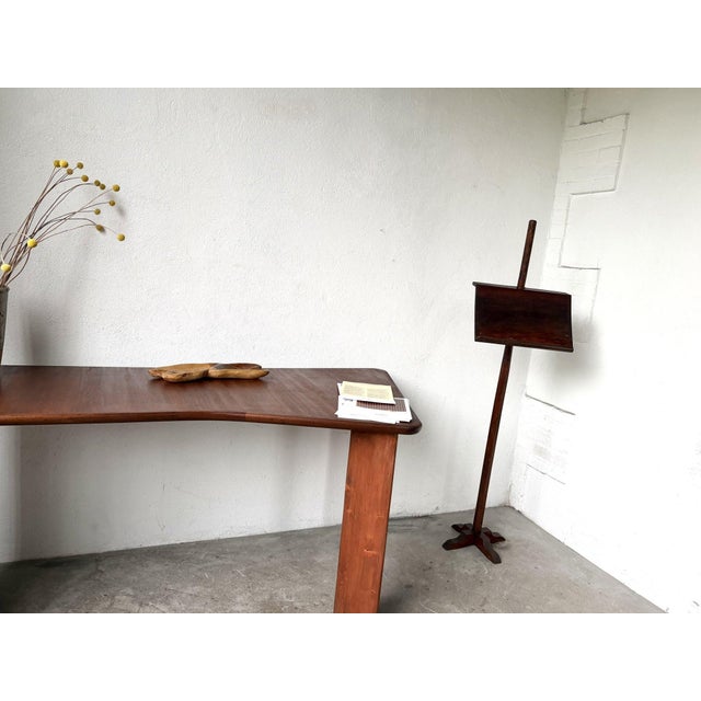Maison Lecan presents this freestanding music stand in solid fruitwood, made around 1900. It is a simple and well-...
