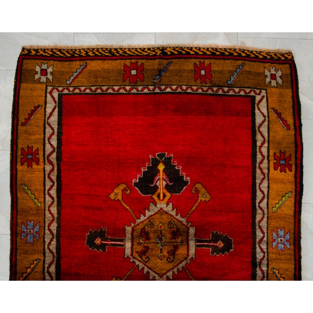 1950s Masterpiece Hand Knotted Turkish Rug for Living Room, Large Runner Rug, Gallerie Rug, Kitchen Decor- 4′7″ X 13′5″ For Sale - Image 12 of 17