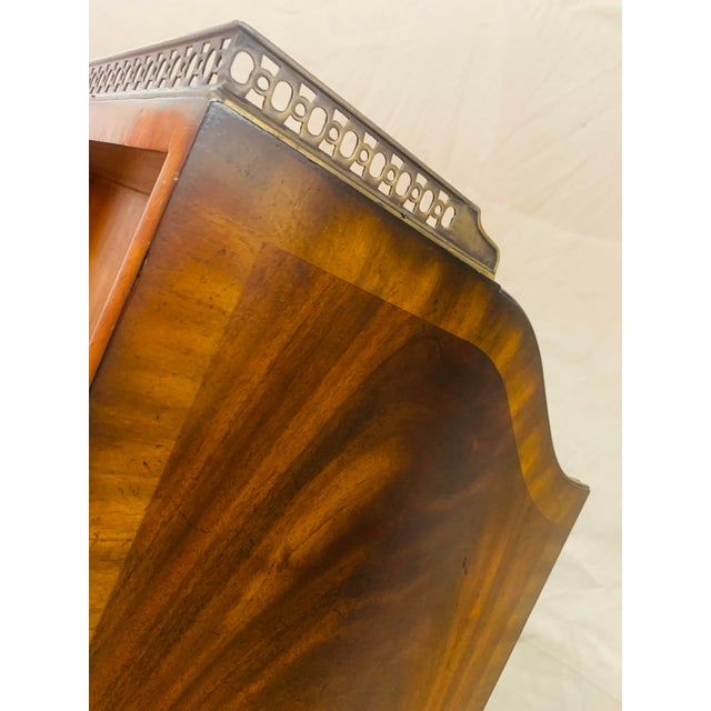 Maitland - Smith Rare Maitland-Smith Regency Style Pivoting Mahogany Bookcase and Flat Screen Tv Stand With Fretwork Gallery Rail and Drawer Pulls in Brass For Sale - Image 4 of 12