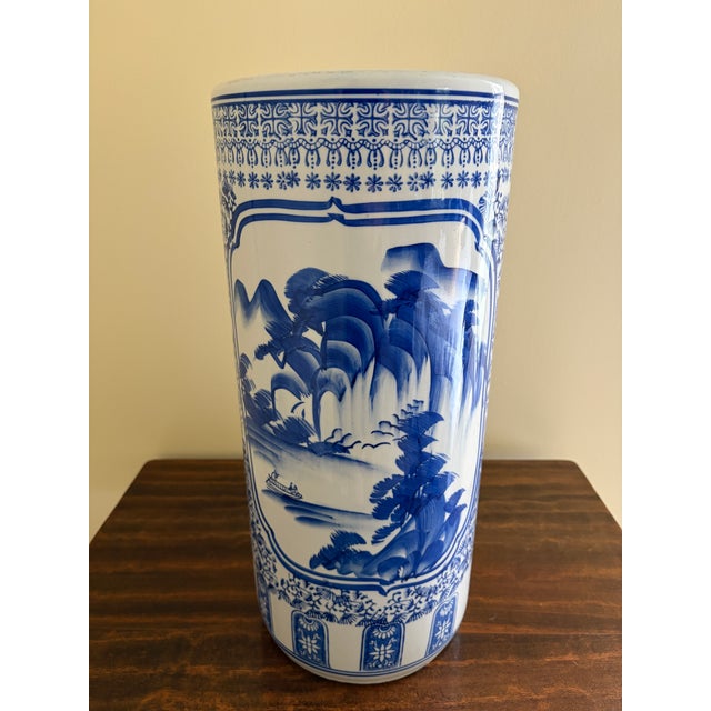 1980s Blue and White Chinoiserie Porcelain Umbrella Stand With Bird Motif For Sale - Image 4 of 7