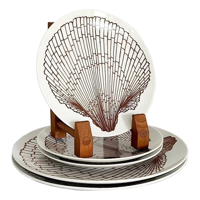 1970s Plates in Monotone Shell Brown by Fitz & Floyd, 5 Pieces For Sale
