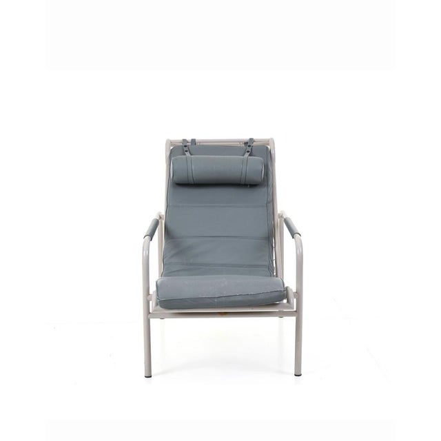 Genni Model Chaise Longue in White Frame and Grey Leather by Gabriele Mucchi for Zanotta, 1990s For Sale - Image 6 of 18