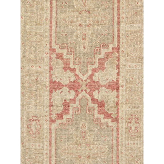 The brand Pasargad is the perfect blend of class and elegance. These Runner bring traditional sophistication to your home....